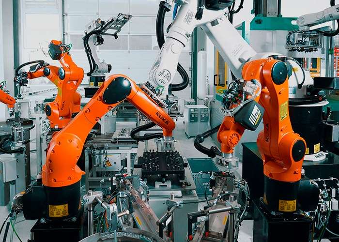Приглашаем педагогов на мастер-класс «Промышленная робототехника: основы программирования робота»